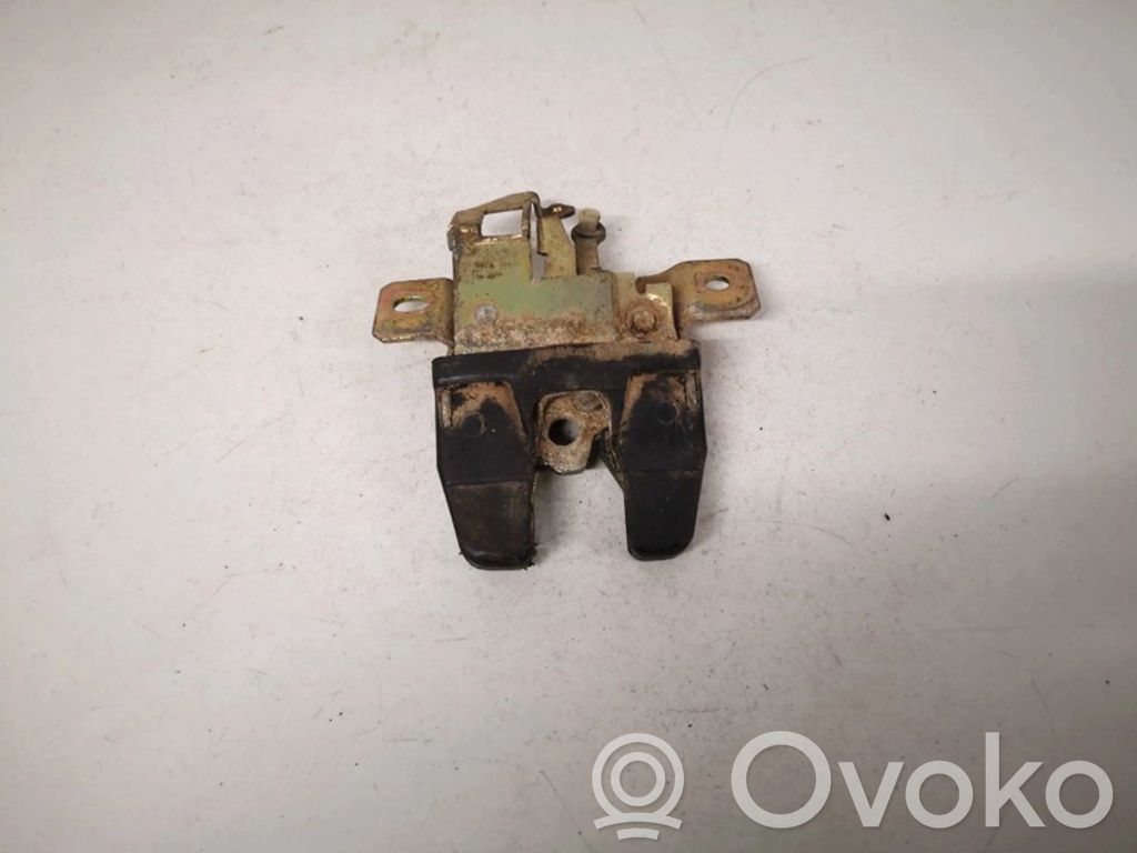 Volkswagen PASSAT B4 Blocco/chiusura/serratura del portellone posteriore/bagagliaio 