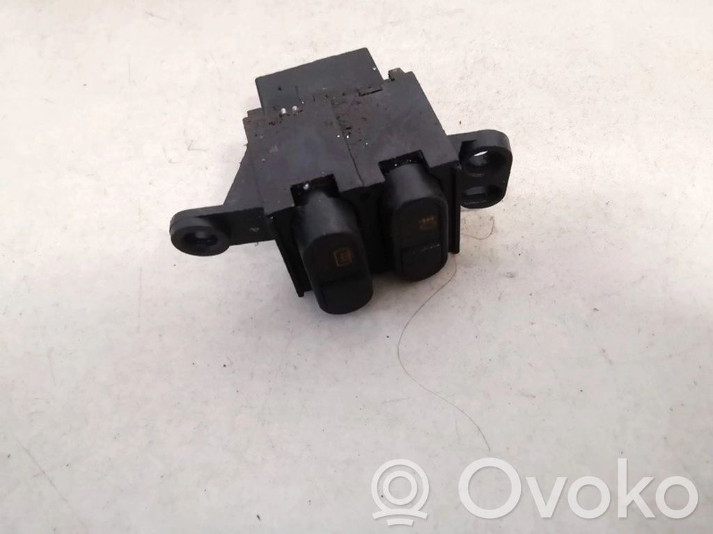 Mazda 626 Windscreen/window heater switch 
