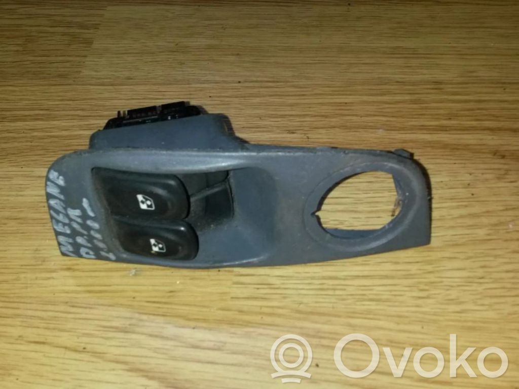 Renault Megane I Przyciski szyb 