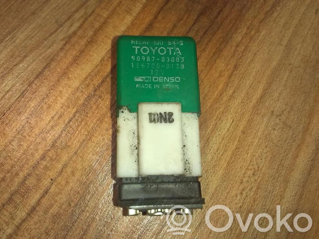 Toyota Corolla E120 E130 Inne przekaźniki 