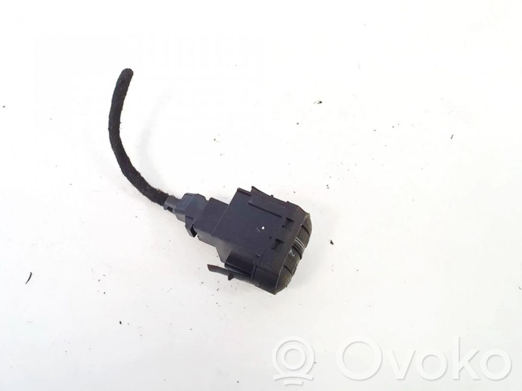 Volkswagen Golf V Interruttore di regolazione livello altezza dei fari 