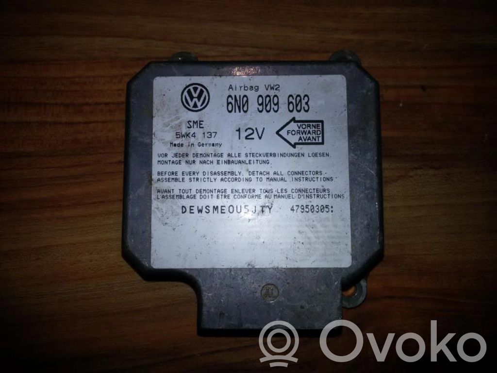 Volkswagen Vento Unitate/modul de comandă airbaguri 