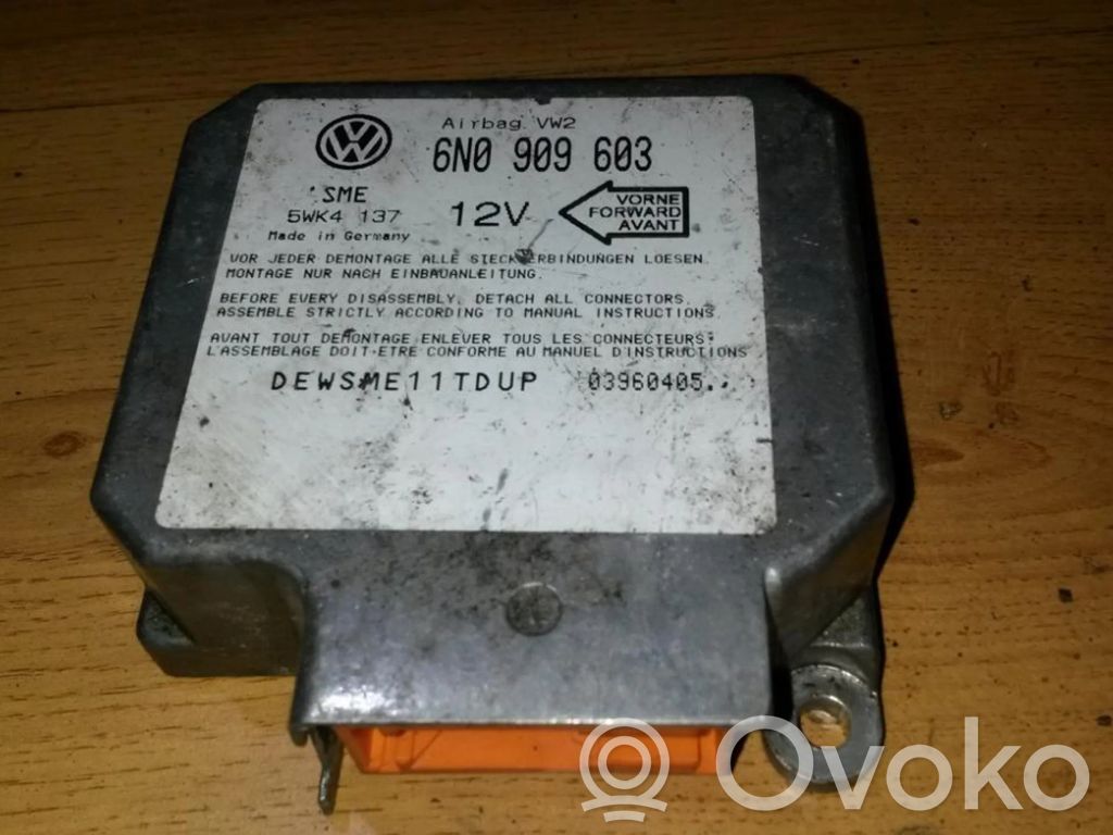 Volkswagen Golf III Unitate/modul de comandă airbaguri 