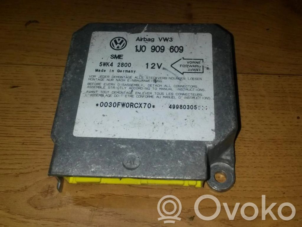 Volkswagen Golf IV Unitate/modul de comandă airbaguri 