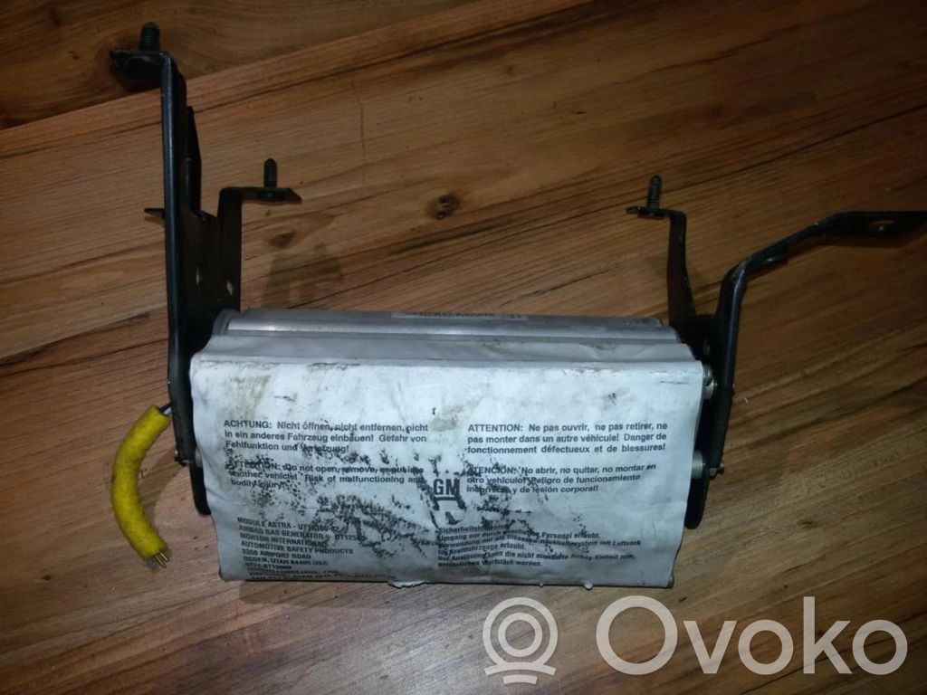 Opel Astra F Matkustajan turvatyyny 