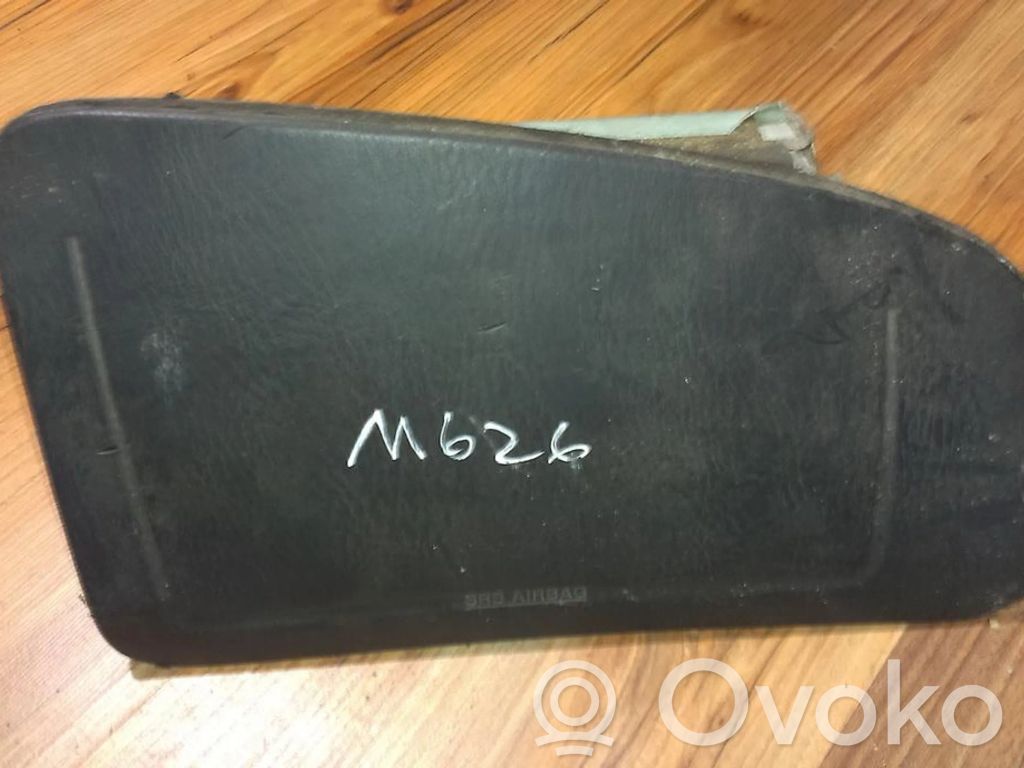 Mazda 626 Passenger airbag