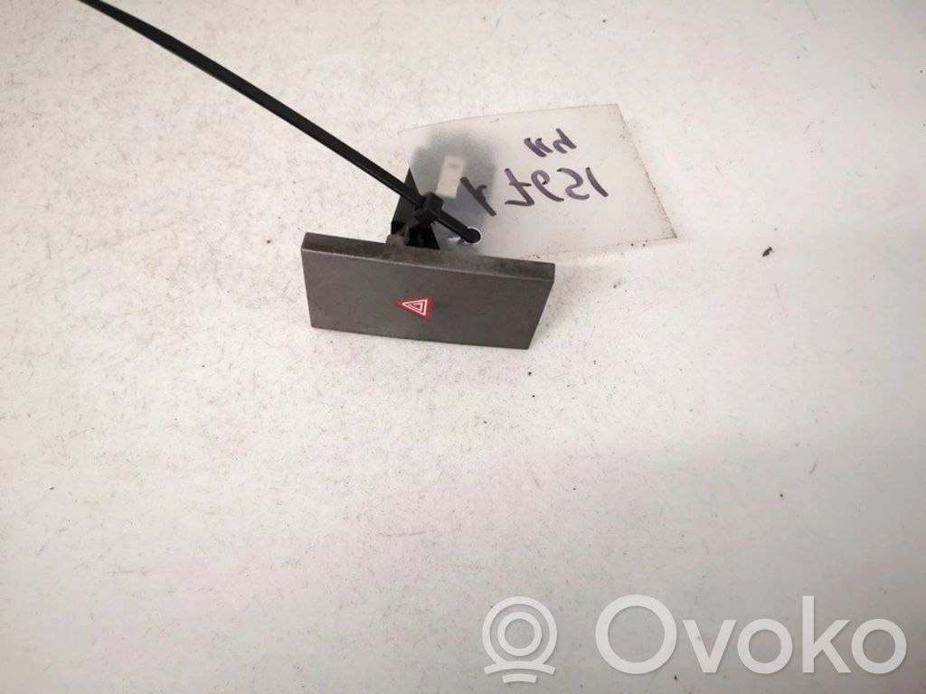 Botón interruptor de luz de peligro   13138255,13549909,13138255,13549909
