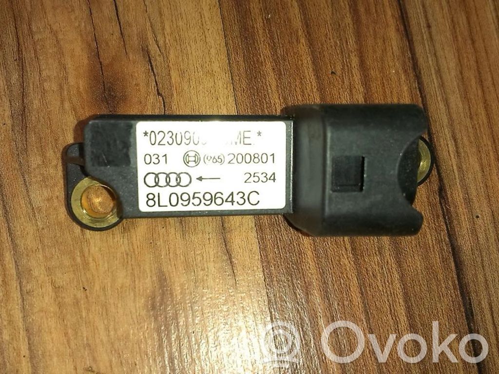 Airbagsensor Crashsensor Drucksensor   8L0959643C,8L0959643C