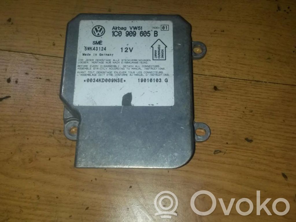 Volkswagen PASSAT B5.5 Centralina/modulo airbag