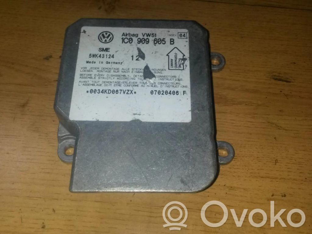 Volkswagen PASSAT B5.5 Centralina/modulo airbag