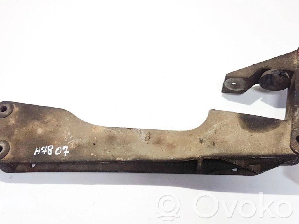 Soporte de montaje del motor (Usadas)   6750856,6750856