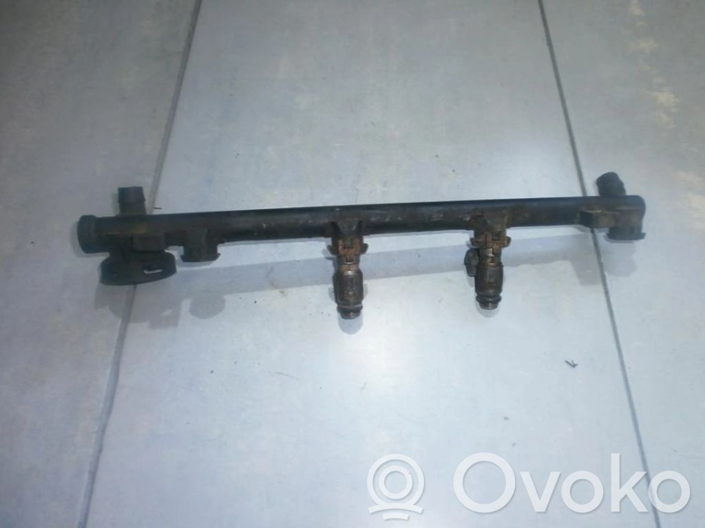 Renault Megane I Tubo principal de alimentación del combustible 