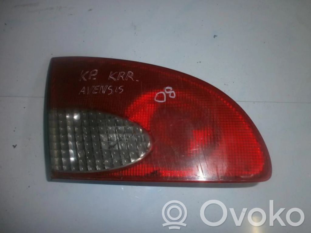 Toyota Avensis T220 Luci posteriori del portellone del bagagliaio 