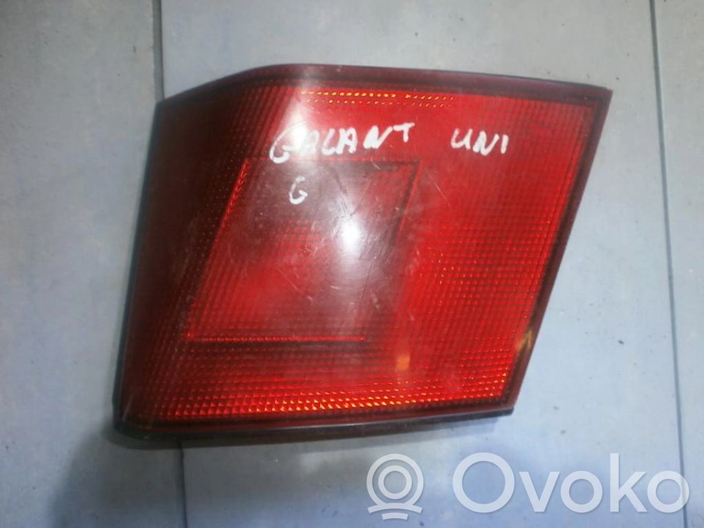 Mitsubishi Carisma Lampă spate în capacul portbagajului 