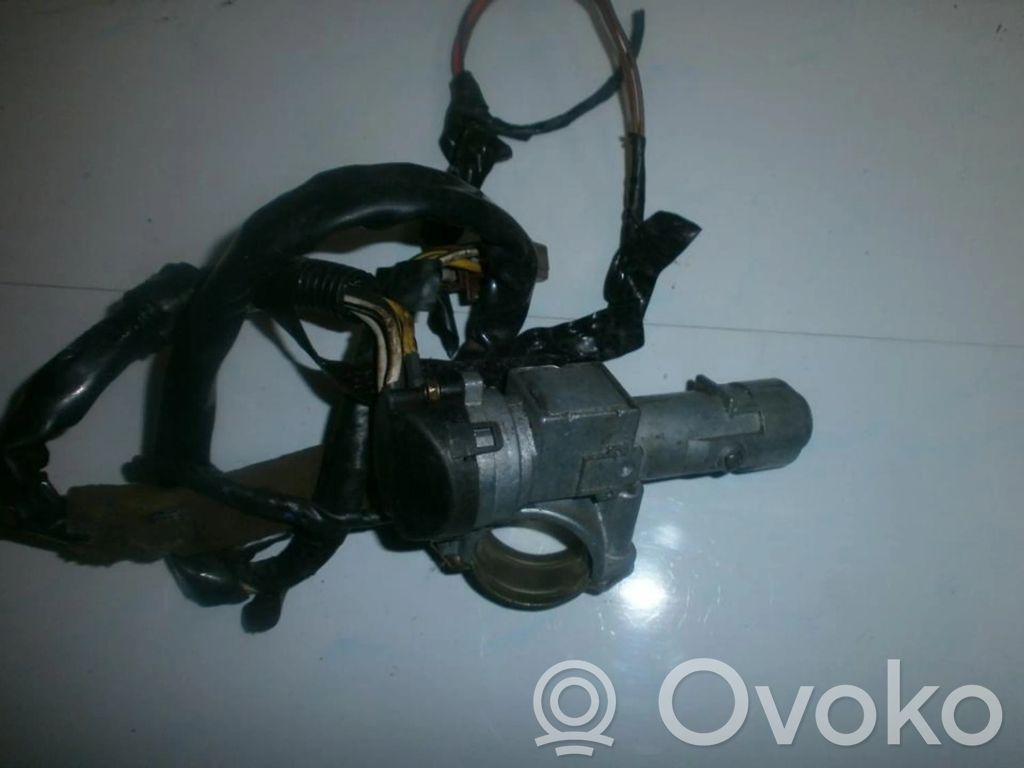 Rover 620 Užvedimo spynelės kontaktai 