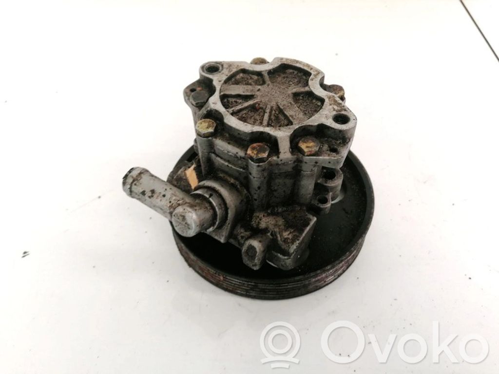 Peugeot 406 Ohjaustehostimen pumppu 