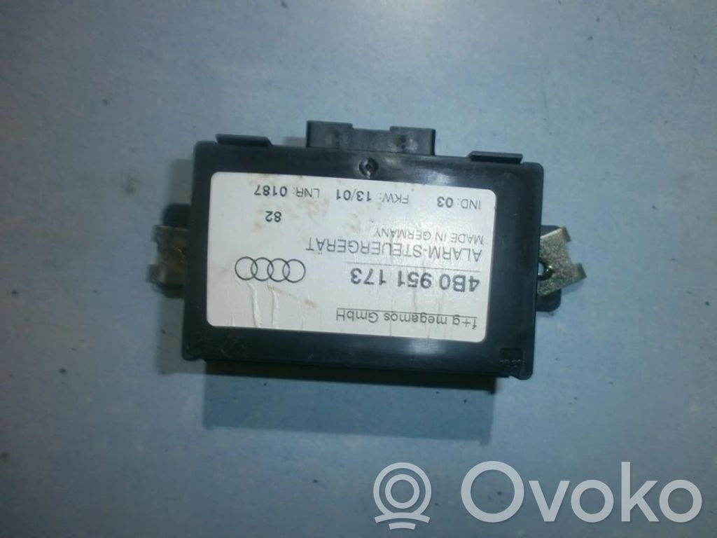 Sonstige Steuergeräte / Module   4B0951173,4B0951173