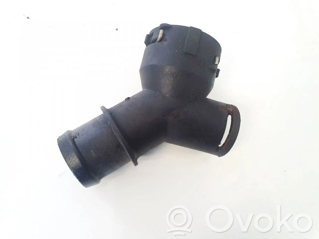 Volkswagen Golf V Conductă/furtun lichid de răcire motor 