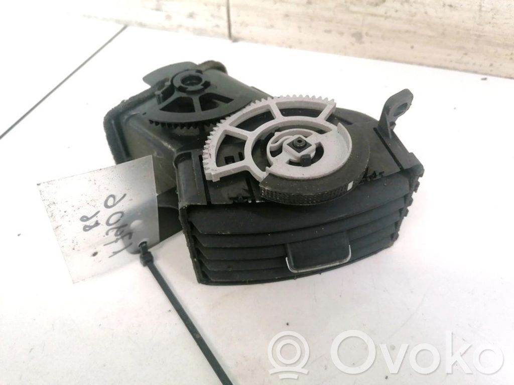 Toyota Corolla Verso AR10 Rejilla de ventilación central del panel 