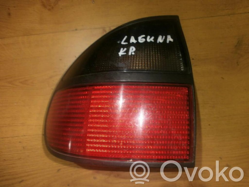 Renault Laguna I Feux arrière / postérieurs