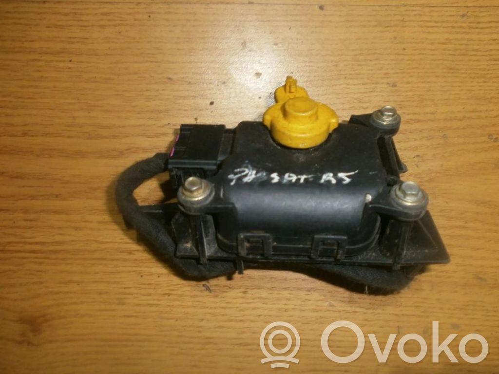 Volkswagen PASSAT B5 Motorino attuatore aria
