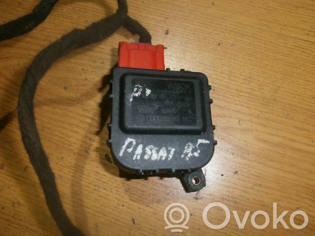 Volkswagen PASSAT B5 Motor/actuator clapetă aer 