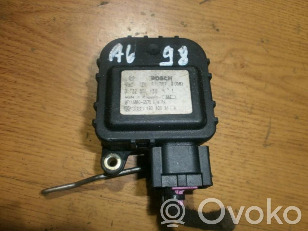 Motor/actuator clapetă aer   0132801138,4B2820511A,0132801138,4B2820511A