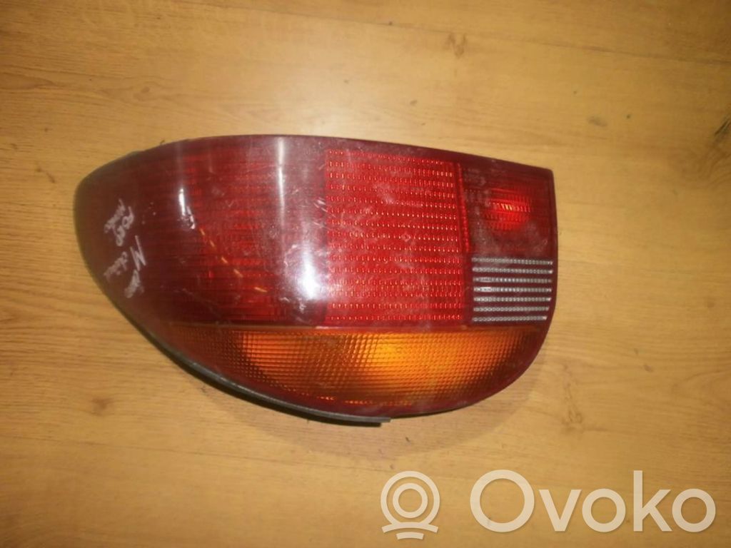 Ford Mondeo MK I Rückleuchte Heckleuchte 
