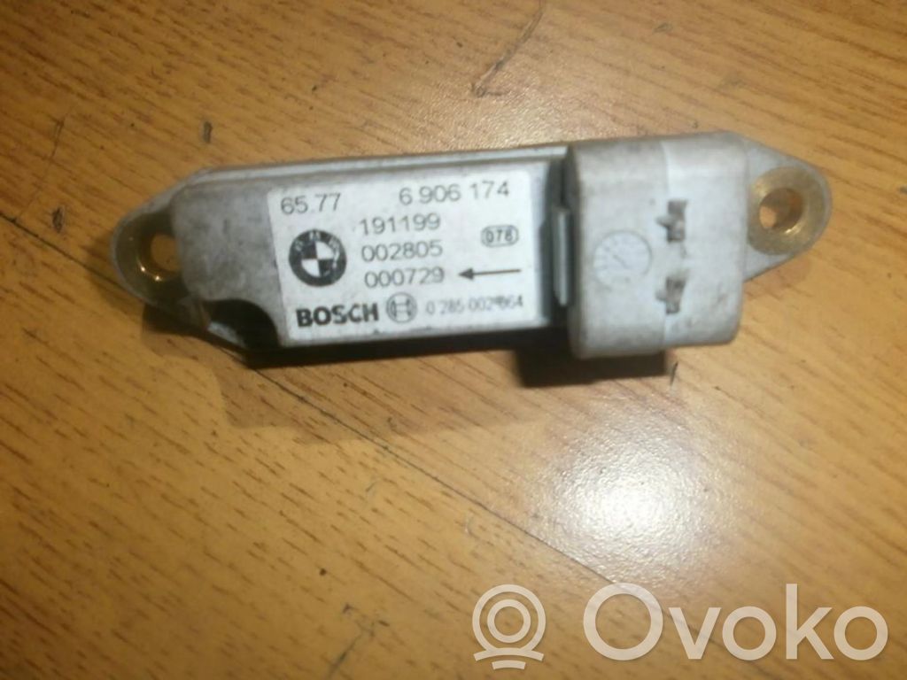 Sensor impacto/accidente para activar Airbag   65776906174,65776906174