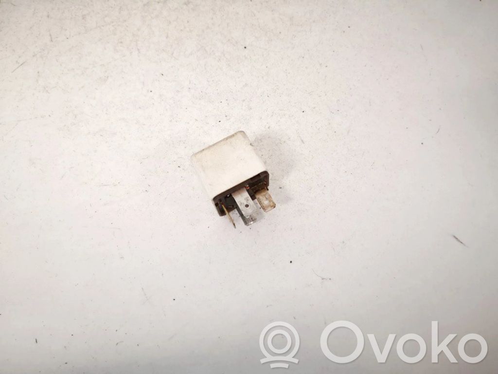 Saab 9-3 Ver2 Alte relee 