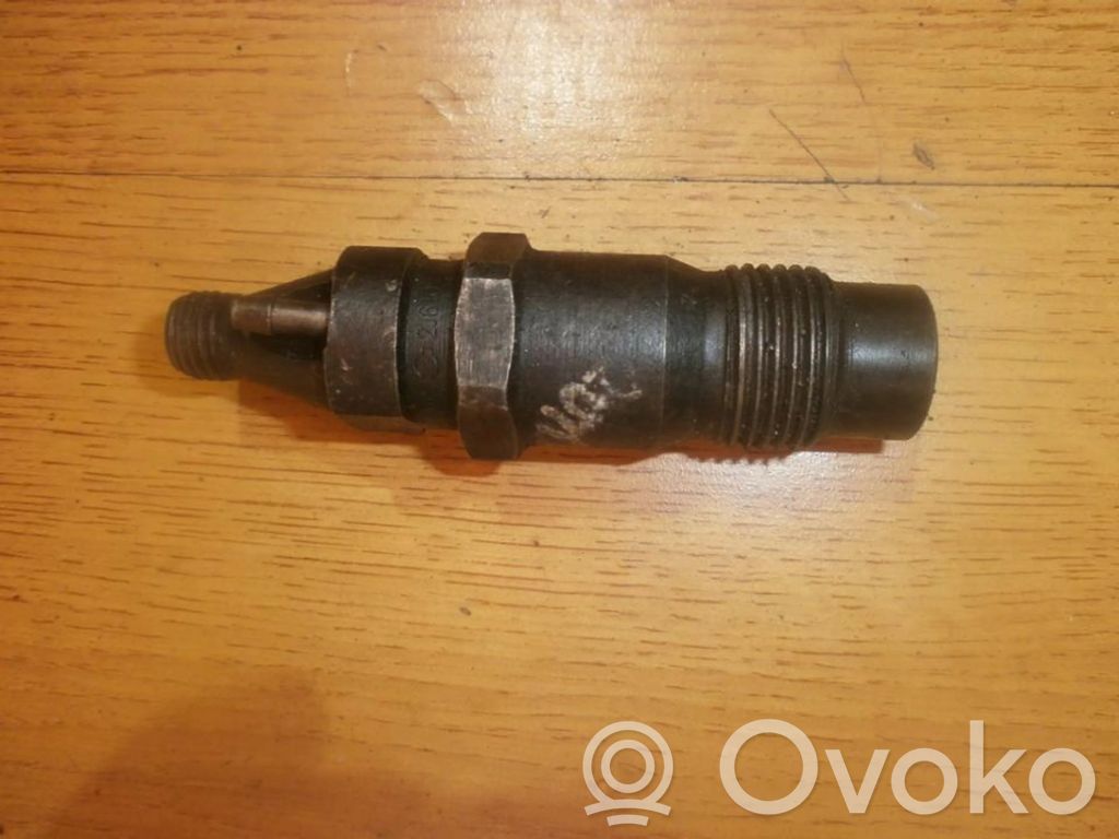 Nissan Primera Injector combustibil 