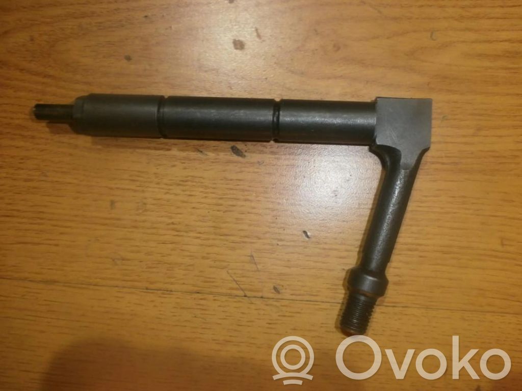 Nissan Almera N16 Inyector de combustible
