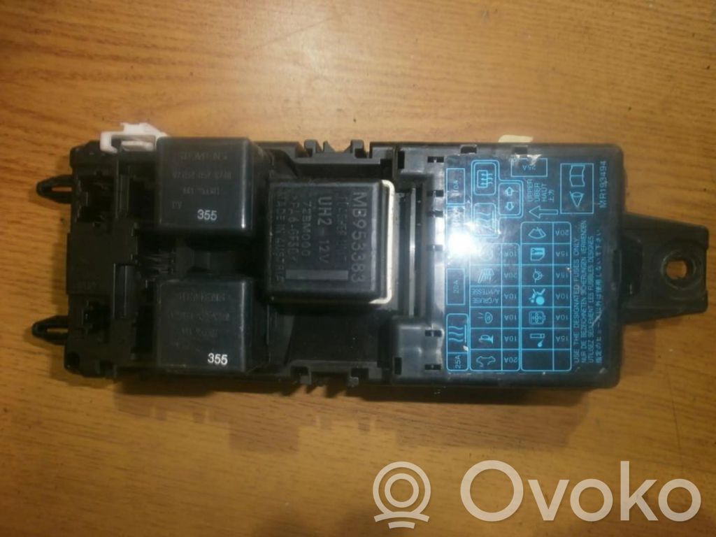 Mitsubishi Carisma Set scatola dei fusibili 