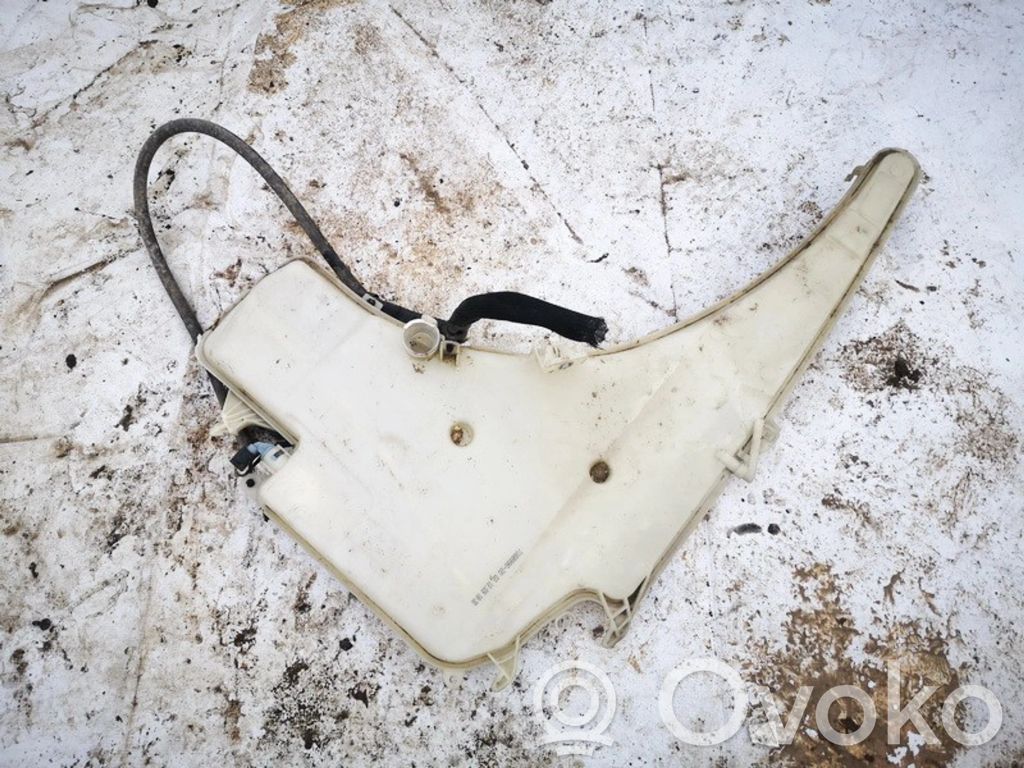 BMW 3 E90 E91 Windshield washer fluid reservoir/tank 