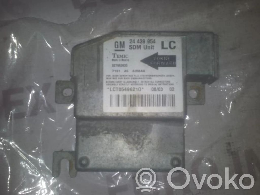 Airbag control unit/module   24439954LC,68HC08AZ32,24439954LC,68HC08AZ32