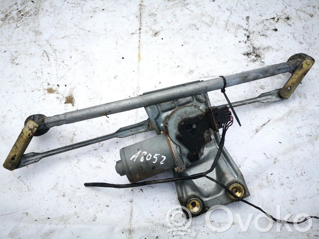 Mazda 121 SM Wischergestänge Wischermotor vorne 