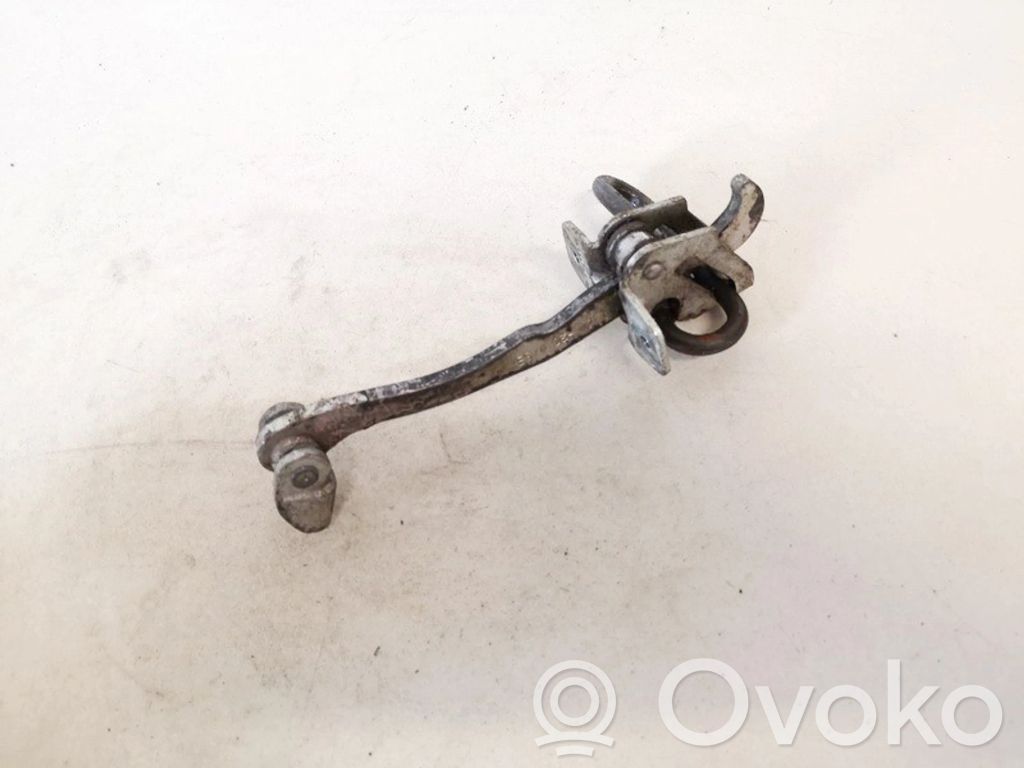 Opel Astra G Etuoven pidätin 