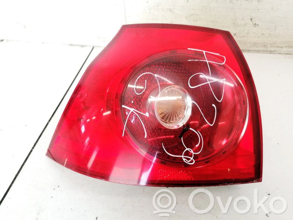 Volkswagen Golf V Luci posteriori
