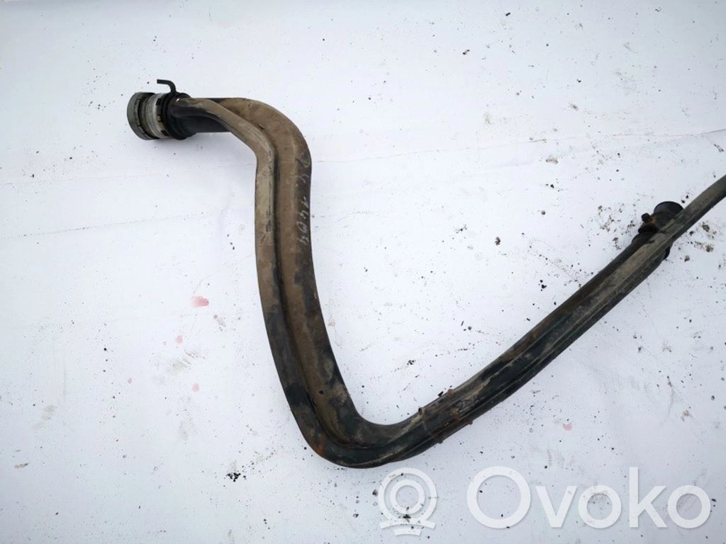 Toyota Corolla Verso AR10 Tubo del cuello de del depósito de combustible