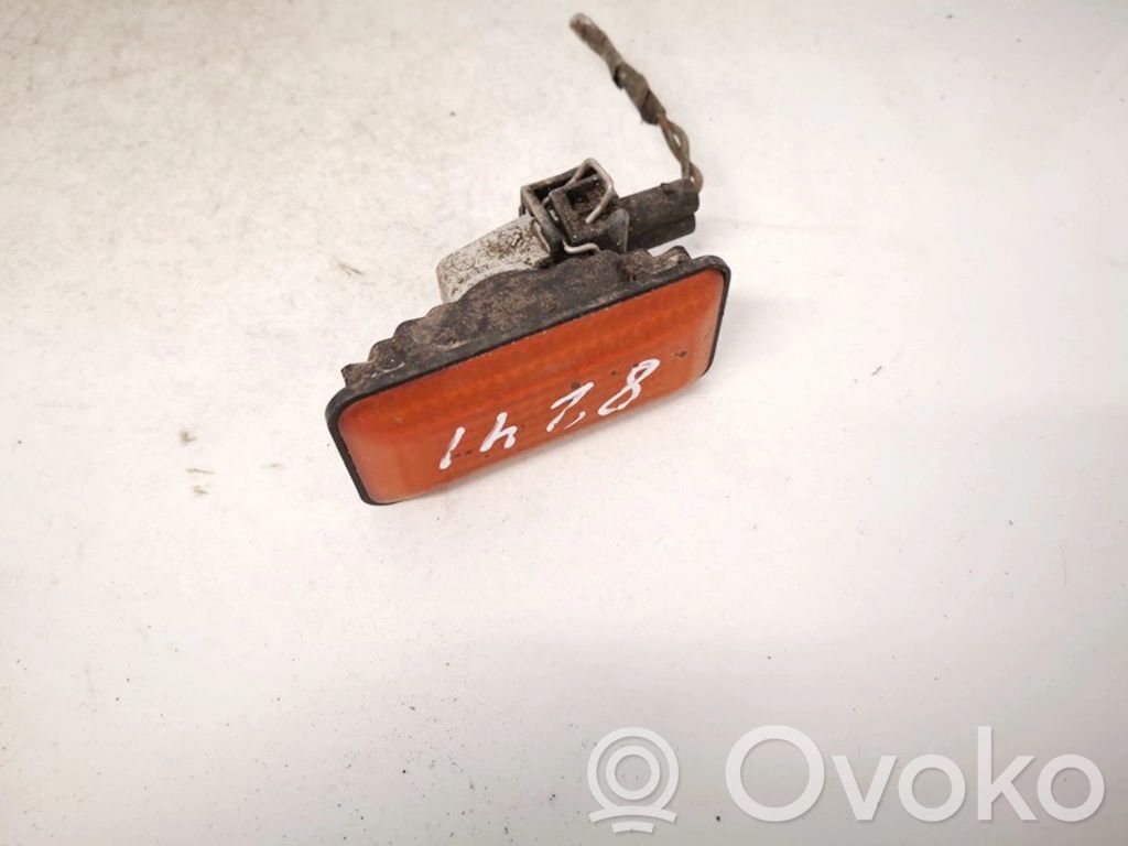 Volkswagen Golf III Semnalizator bară față 