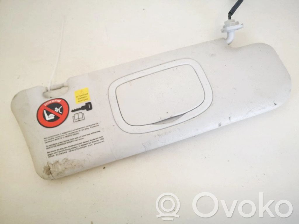 Sun visor