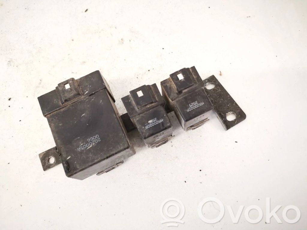 Chrysler Stratus Fuse box set 