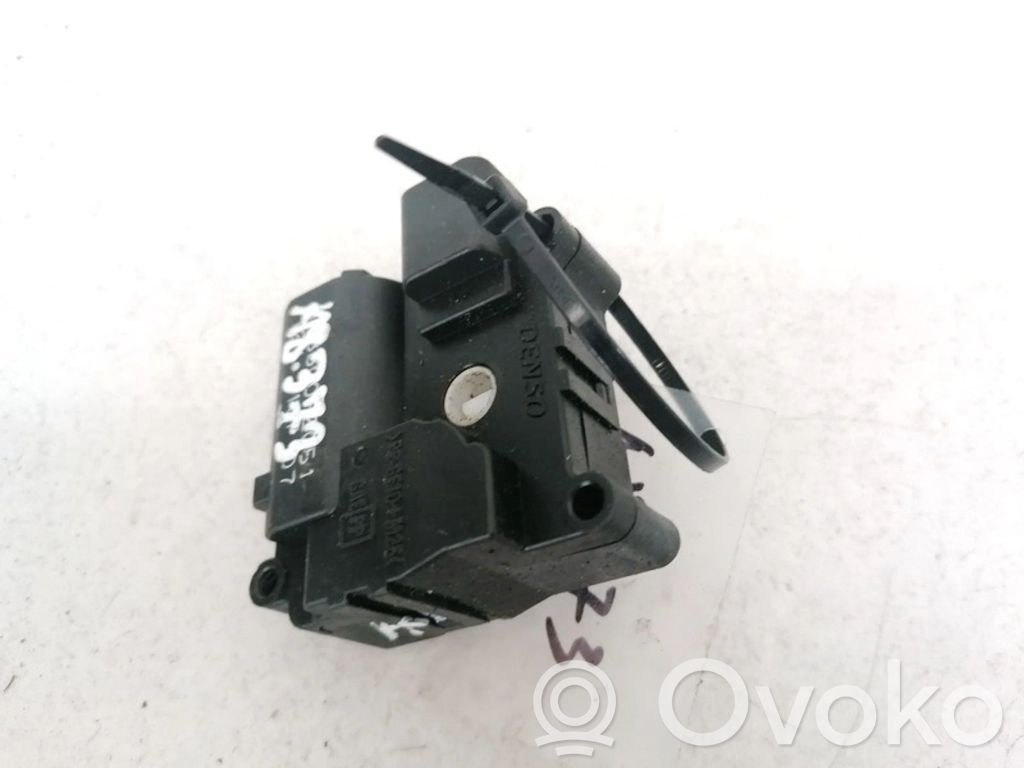 Toyota Avensis T250 Moteur / actionneur de volet de climatisation 