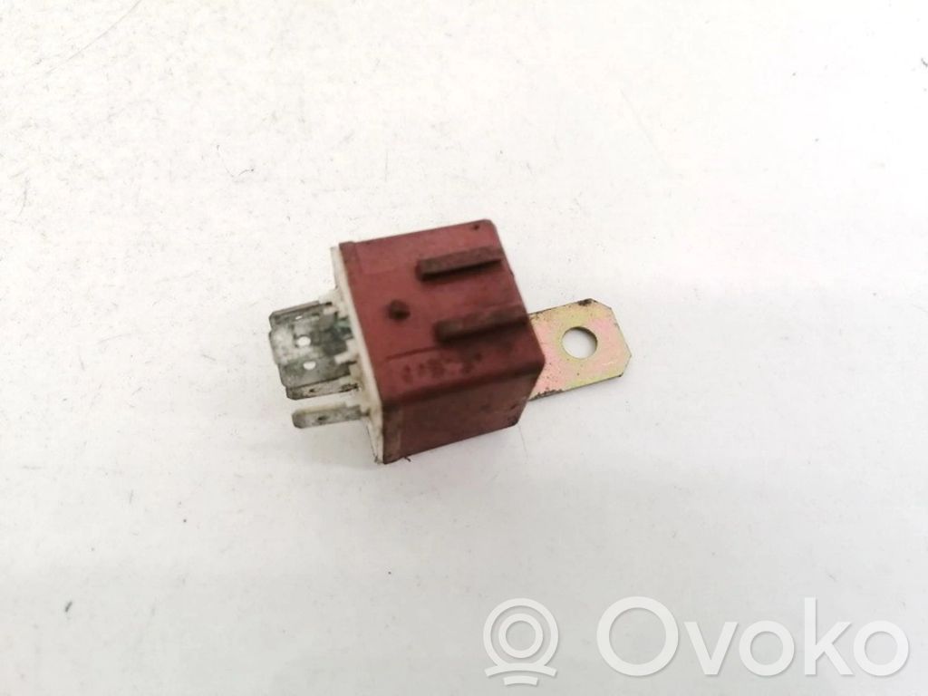 Alte relee   12V25A03519,12V25A03519