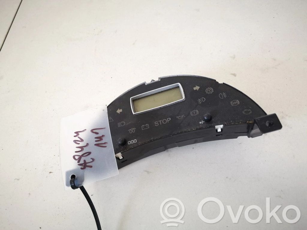 Peugeot 807 Screen/display/small screen 