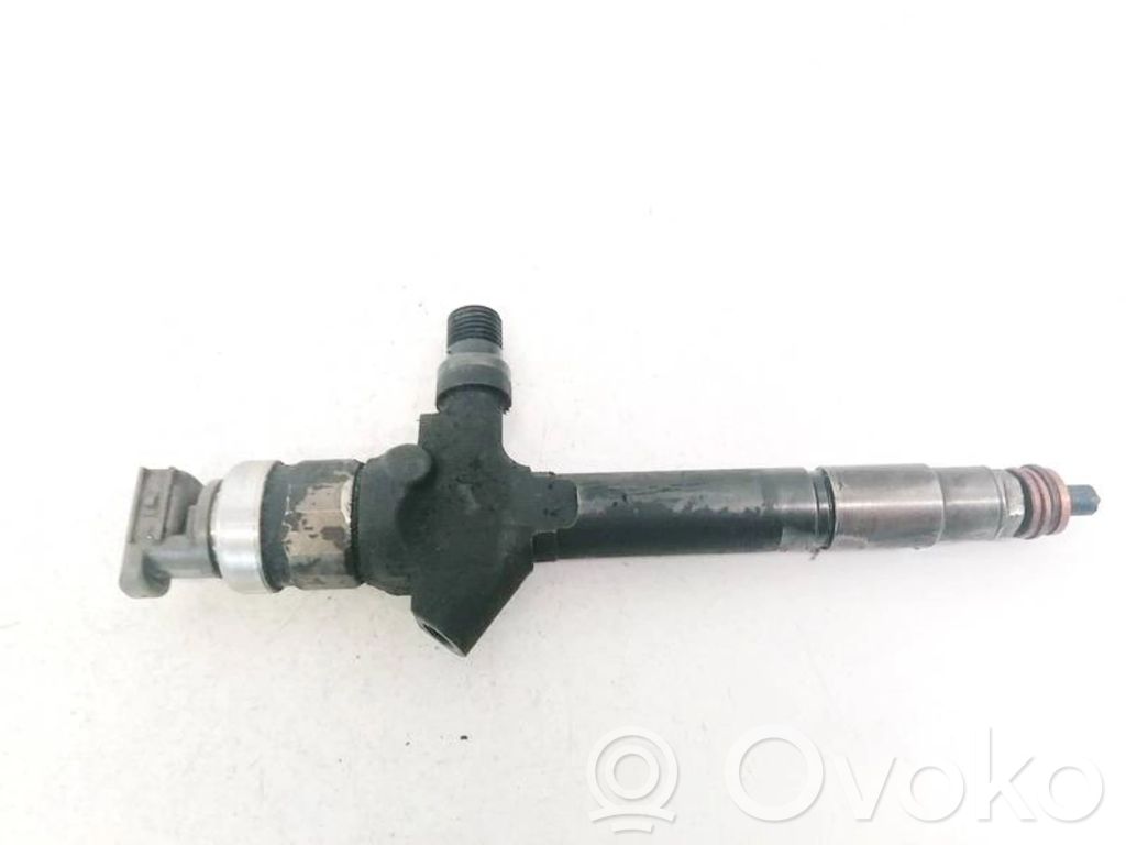Mazda 5 Fuel injector 