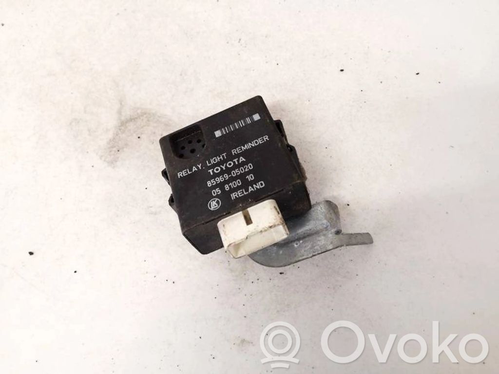 Toyota Carina T190 Otras unidades de control/módulos 