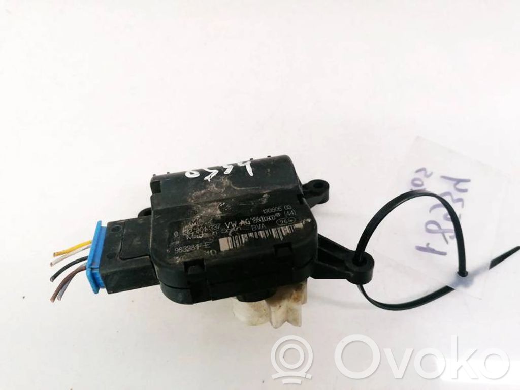 Volkswagen Touran I Motor/actuator clapetă aer 