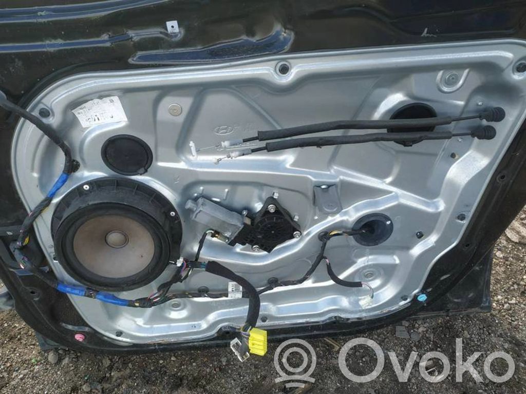 Regulador con motor de la ventanilla de la puerta corredera