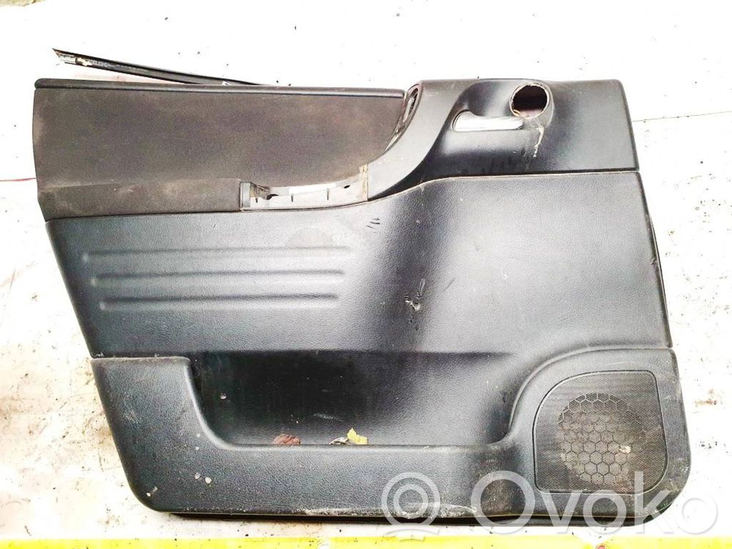 Opel Zafira A Moldura del tarjetero de la puerta trasera 